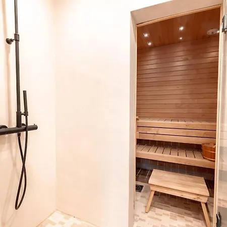 2ndhomes Beautiful, 2br Attic In Kruununhaka Helsinki